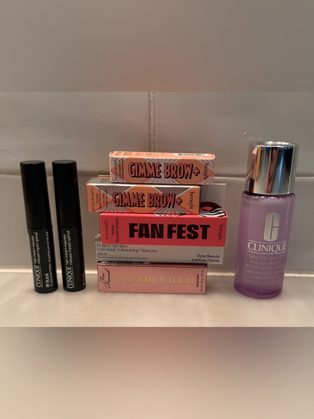 Mascara Brow Benefit Too Faced Rare Beauty Clinique Gimme Brow Better than Sex..